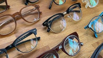 Bài văn thuyết minh về kính đeo mắt hay nhất