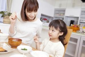 Bí quyết dạy con cực hay của cha mẹ Nhật