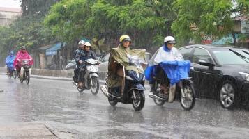 Lưu ý cần thiết nhất khi đi xe máy ngày mưa bão