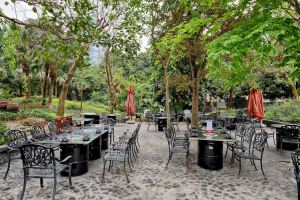 Nhà hàng sân vườn đẹp, hút khách nhất tại Hà Nội