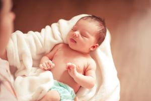 Lời khuyên hữu ích nhất giúp trẻ sơ sinh tự ngủ độc lập