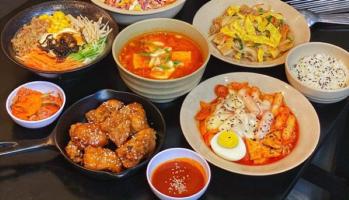 Quán ăn Hàn Quốc ngon hút khách nhất tại Hà Nội