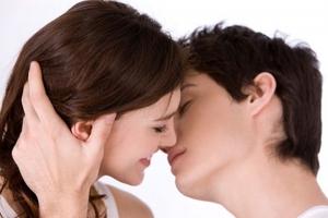 Lợi ích tuyệt vời của nụ hôn có thể bạn chưa biết