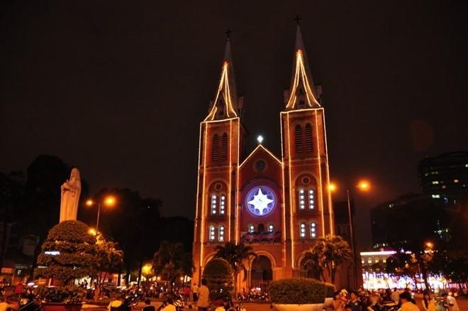 10 địa điểm chơi Noel 2016 thú vị nhất tại Sài Gòn