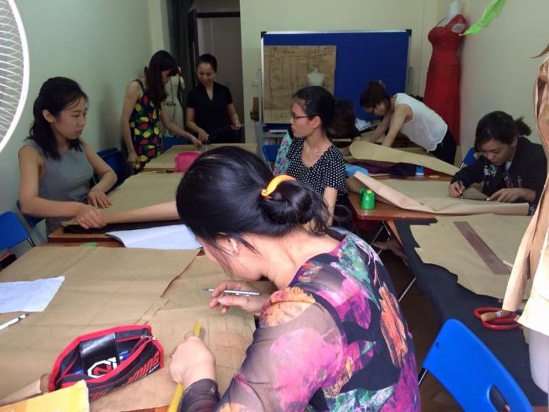Trung tâm đào tạo TKTT cao cấp Thủy & Mốt -  Trung tâm dạy nghề may uy tín nhất Hà Nội