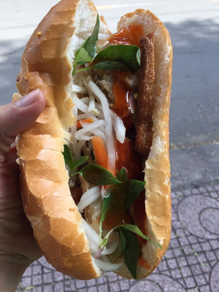 Bánh Mì Chay Thôi Kệ