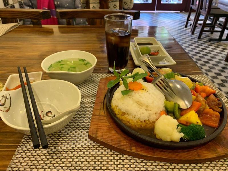 Chicken House - Cơm gà Singapore