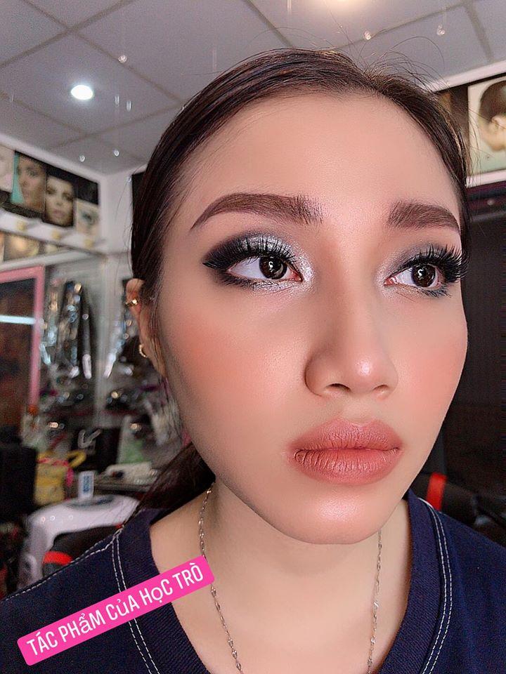 Hải Yến Makeup Lê Văn Sỹ Quận 3