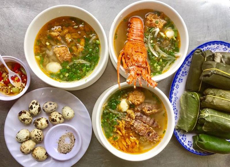 Hoa Mai – Bánh Canh Càng Ghẹ Tôm Tít