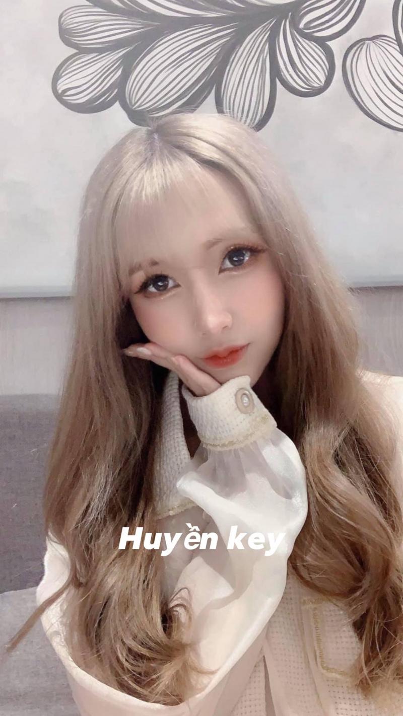 Huyền Key Nối Tóc