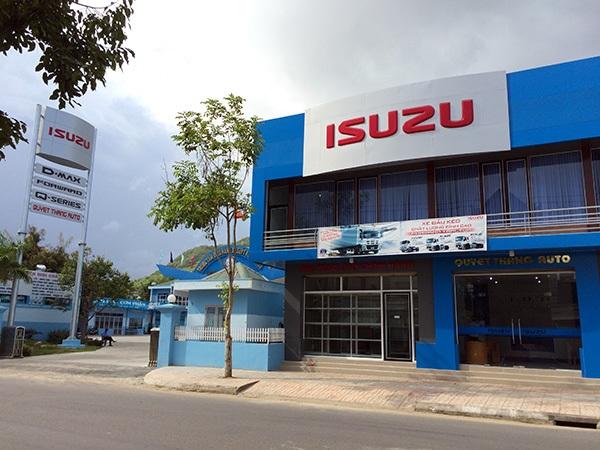 Isuzu Quyết Thắng