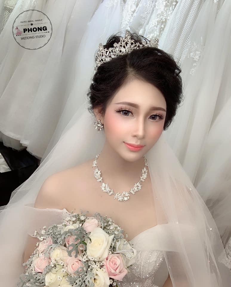 Make up Ngọc Phong