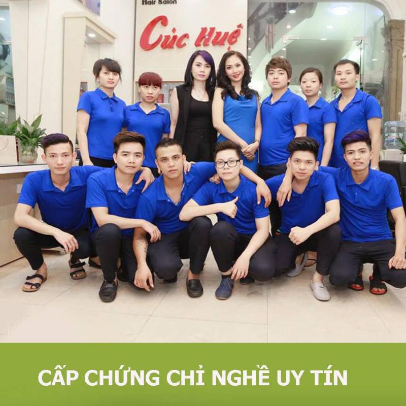 Nhà tạo mẫu tóc Cúc Huệ