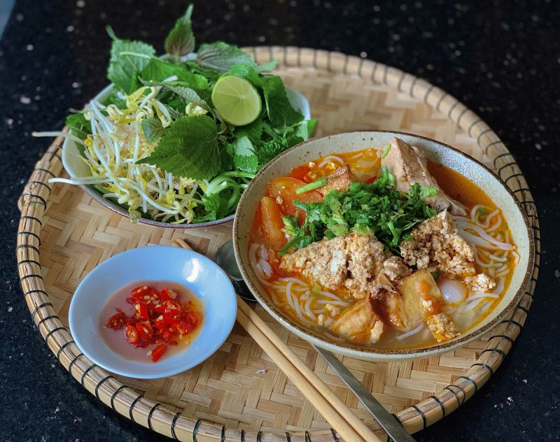 Top 8 Quán bún riêu ngon nhất Quận Tây Hồ, Hà Nội