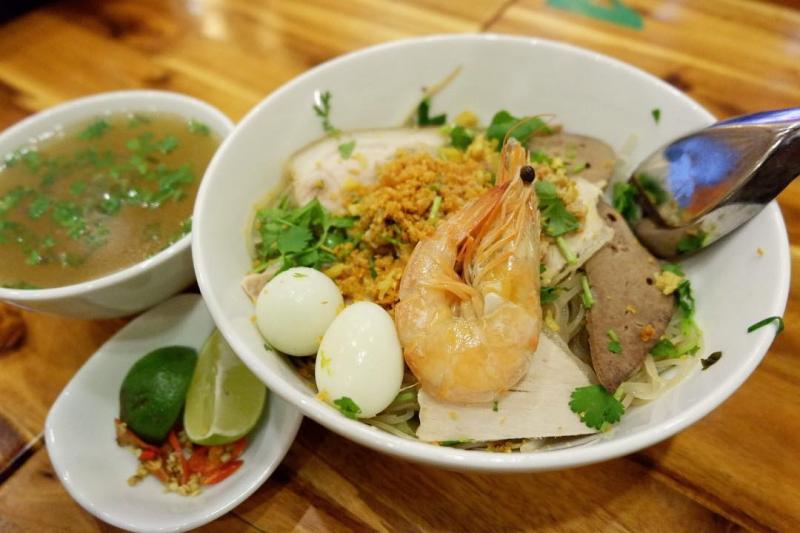 Top 7 Quán hủ tiếu khô ngon nhất Hà Nội