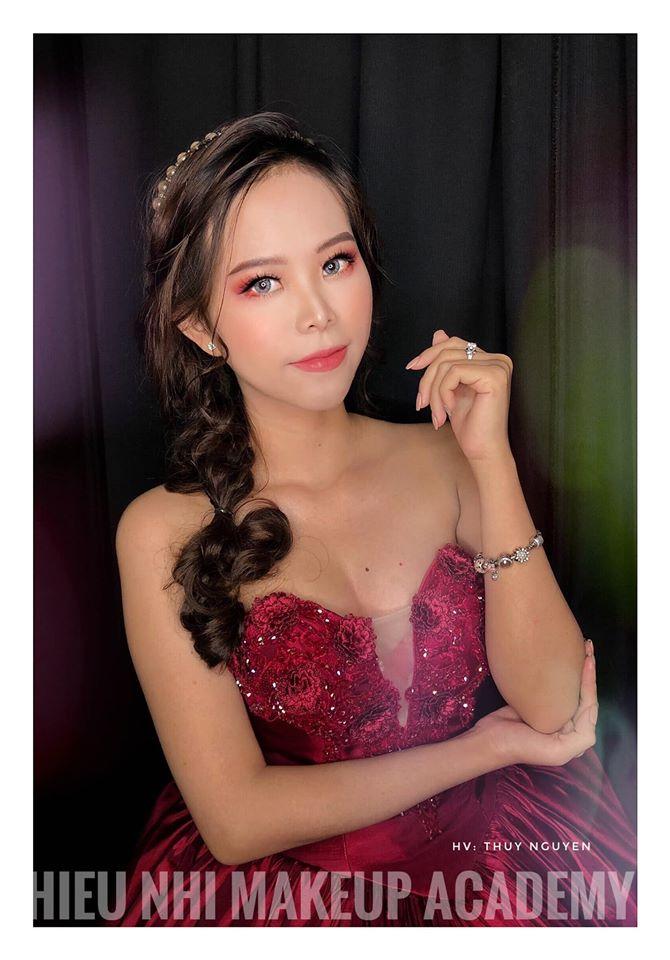 The Light Studio (Hiếu Nhi Makeup)