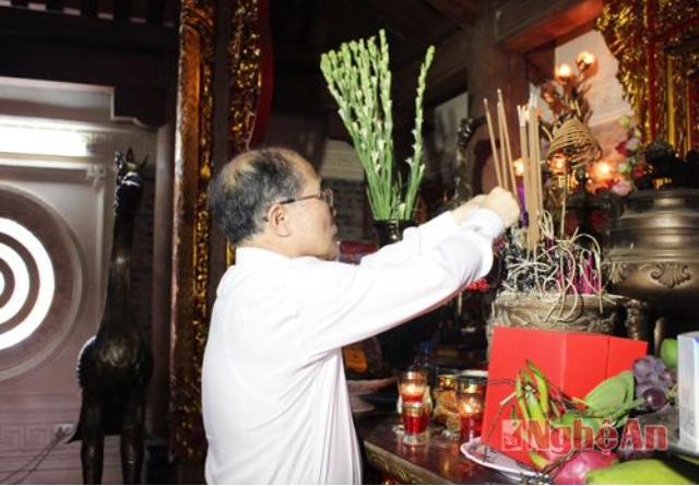 Tỉa chân hương nhang thường xuyên