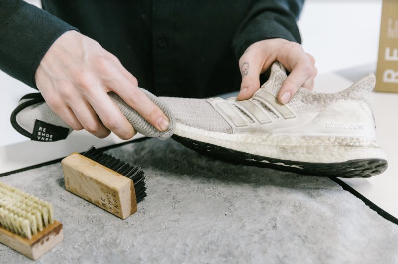 Top 6 Dịch vụ vệ sinh giày uy tín nhất Đà Nẵng