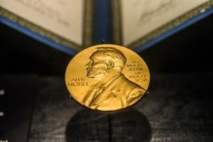 Nhà khoa học xuất sắc đoạt giải Nobel năm 2022