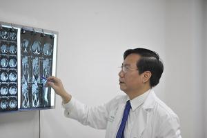 Bác sĩ khám chữa bệnh Trĩ giỏi nhất tại Hà Nội
