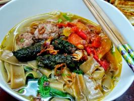 Quán ăn ngon và chất lượng Đường Phong Định Cảng, TP. Vinh, Nghệ An