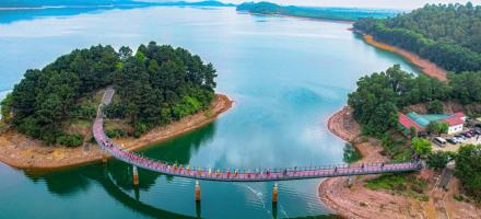 Danh lam thắng cảnh nổi tiếng tại Hà Tĩnh khiến du khách say lòng