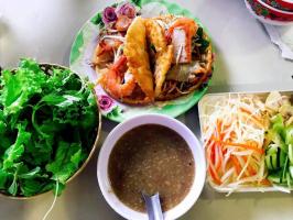 Địa chỉ ăn bánh khoái ngon nức tiếng nhất tỉnh Thừa Thiên Huế