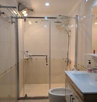 Đơn vị thi công, lắp đặt phòng tắm kính tốt nhất tại Hà Nội