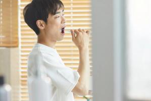 Kem đánh răng làm trắng răng cho người hút thuốc được ưa chuộng nhất hiện nay
