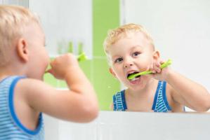 Kem đánh răng nuốt được cho bé an toàn, chất lượng nhất hiện nay