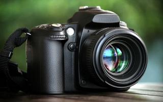 Máy ảnh DSLR giá rẻ đáng mua nhất hiện nay