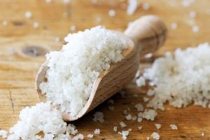 Công dụng bất ngờ của hạt muối giúp ích cho cuộc sống của bạn