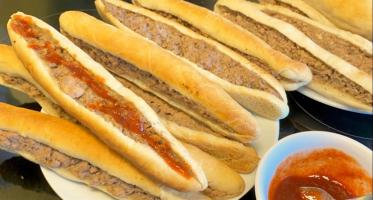 Quán bánh mì pate tại Hải Phòng ngon, đông khách