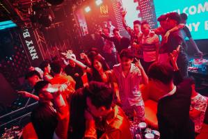 Quán nhậu có nhạc DJ hút khách nhất Huế