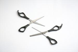 Thương hiệu sản xuất kéo cắt tóc tốt nhất hiện nay