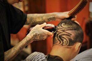 9 Tiệm cắt tóc nam đẹp và chất lượng nhất quận Ba Đình Hà Nội  ALONGWALKER
