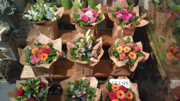 Tiệm hoa tươi cực đẹp và uy tín tại Hà Nội