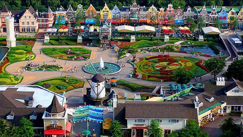 Top 10 Công viên giải trí thu hút khách nhất thế giới