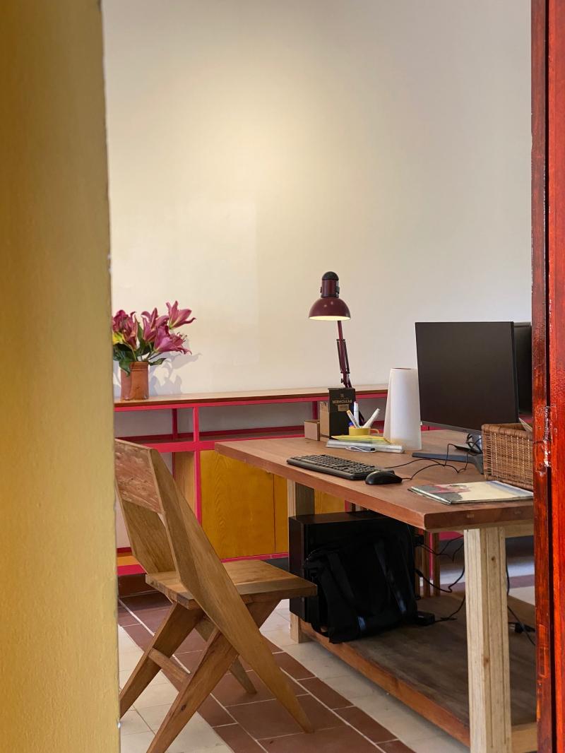 Con Tàu Ngầm Workspace & Cafe