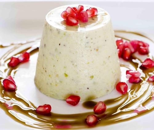 Bánh Pudding ngon miệng kết hợp sữa, trứng gà