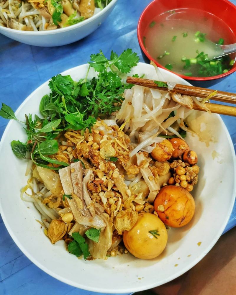 Phở trộn Hạnh Xích-Lãn Ông