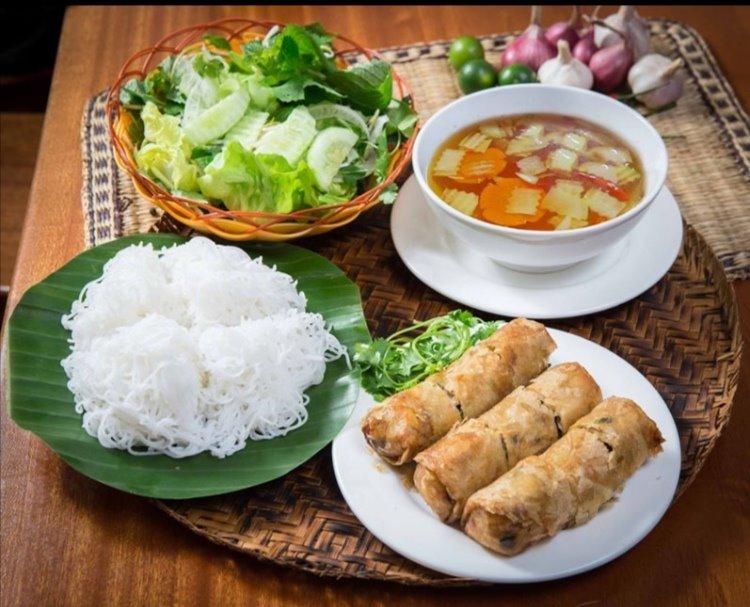 Bún chả Sinh Từ - Nguyễn Khuyến