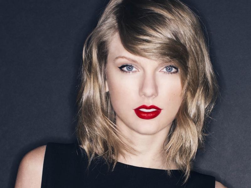 8. Taylor Swift - Mỹ.