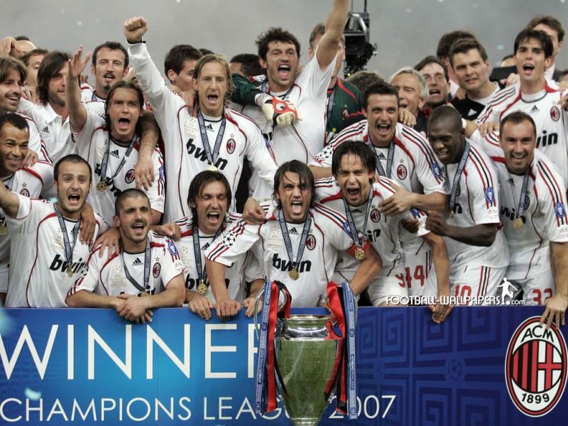 Lần gần nhất AC Milan lên ngôi đã nhữngh đây 10 năm