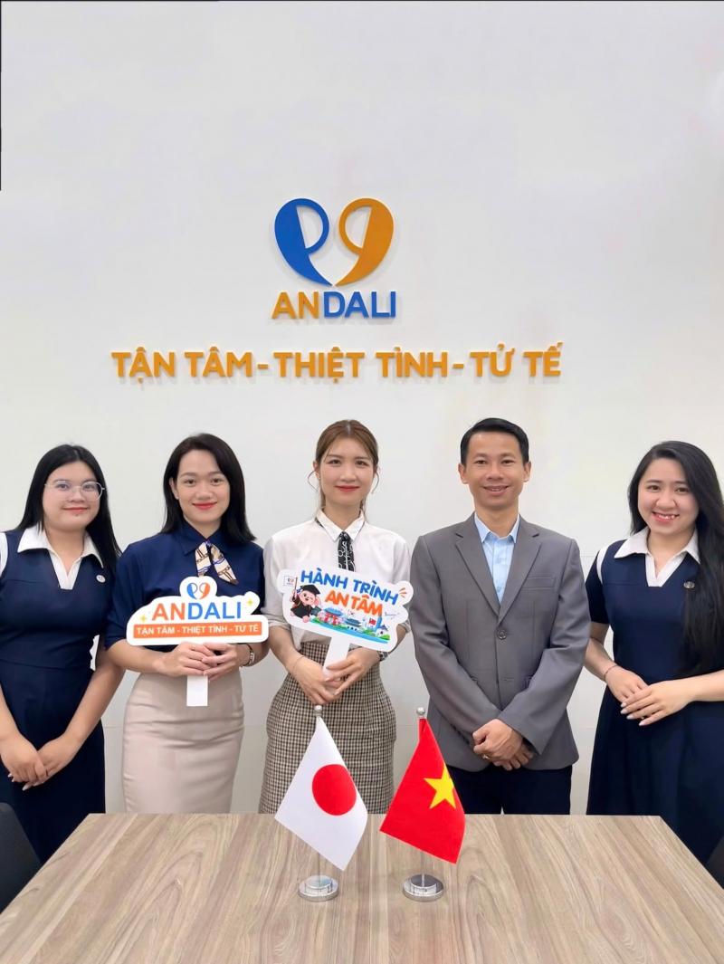 Andali - Du học, Học bổng Nhật Bản