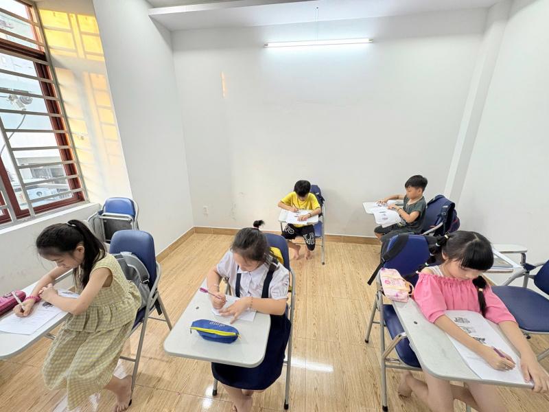 Anh Ngữ Siêu Sao Nhí