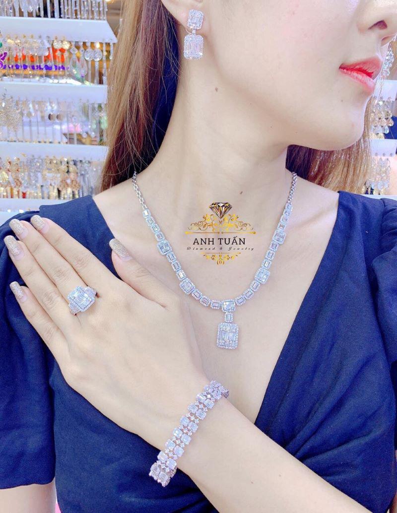 Anh Tuấn An Đông Diamond