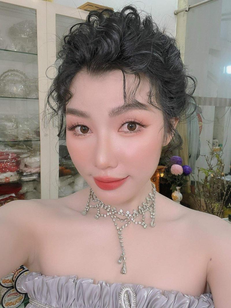 Anh Vân Makeup