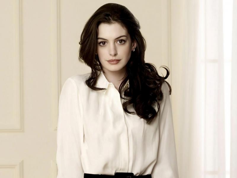 Anne Hathaway