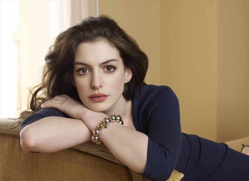 Anne Hathaway